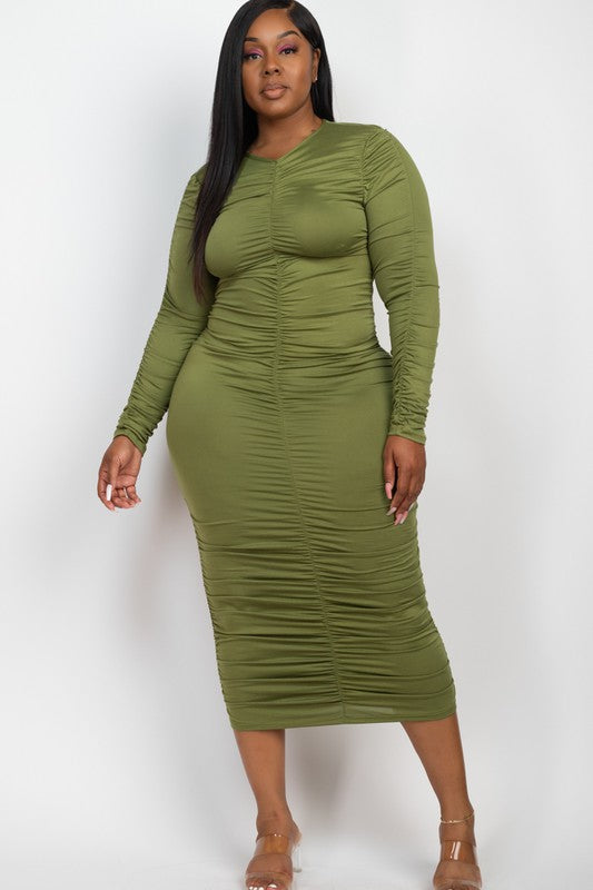 Curvy Plus Size Ruched Long Sleeve Midi Dress