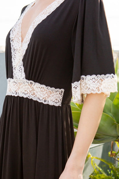 Lace trimmed Detailed Tiered Dress