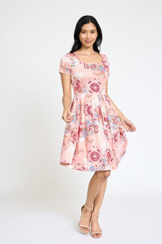 Medallion Short Sleeve Pleated Midi Dress