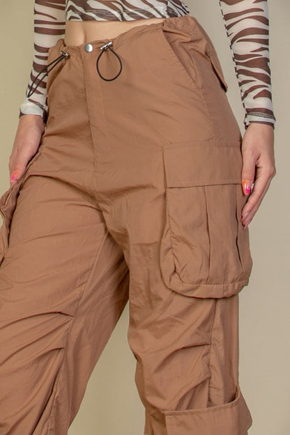 Flap Pockets Drawstring Ruched Parachute Pants