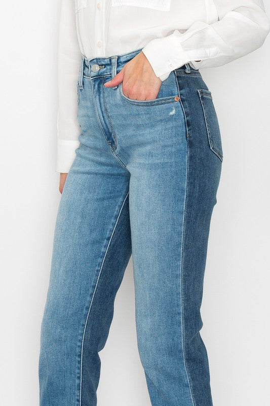 PLUS SIZE - HIGH RISE STRAIGHT JEANS