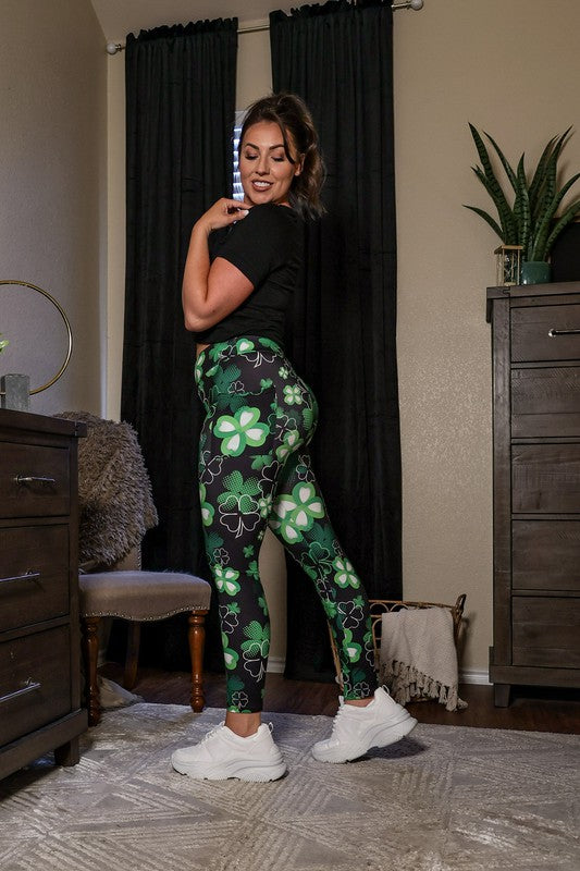 St Patricks Day Shamrock Leggings