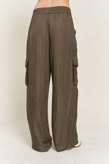 PLUS SIZE SATIN CARGO PANTS WITH DRAWSTRING