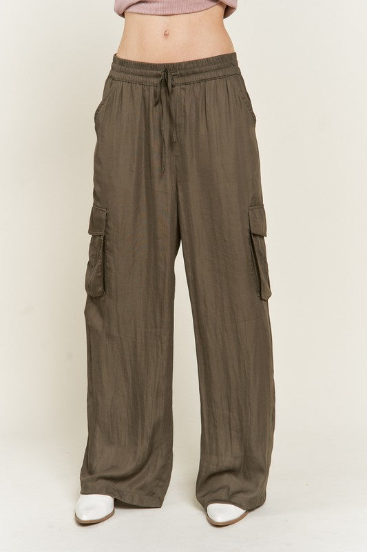 PLUS SIZE SATIN CARGO PANTS WITH DRAWSTRING