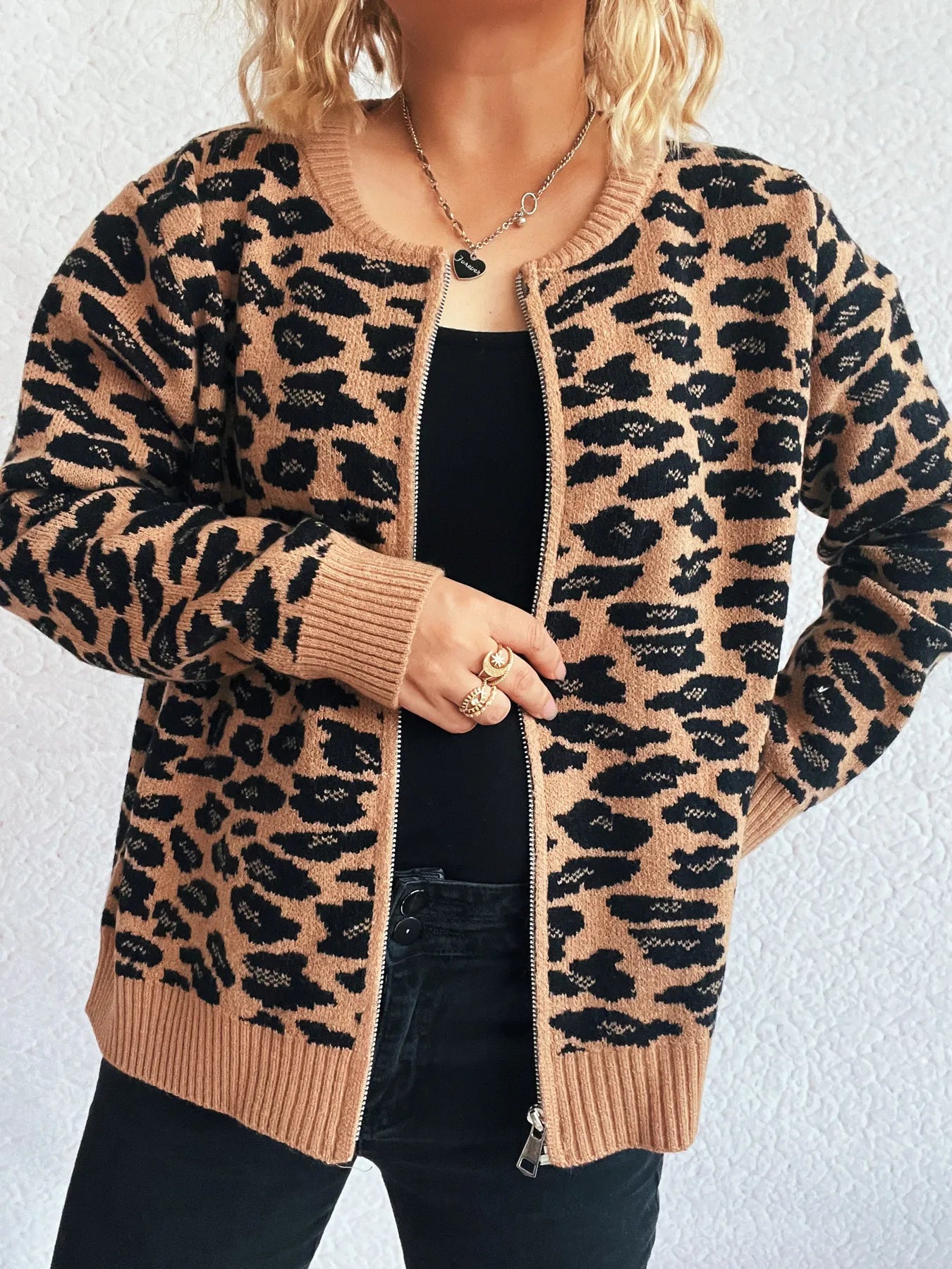 52f65e0c07a7413b961e74d01229ac4f-Max-Origin