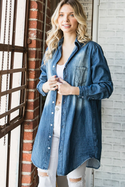 Veveret Pocketed Button Up Washed Denim Shirt