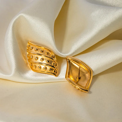 8340b971-0acd-4a1e-acd9-37ffc9bdcd20-Max