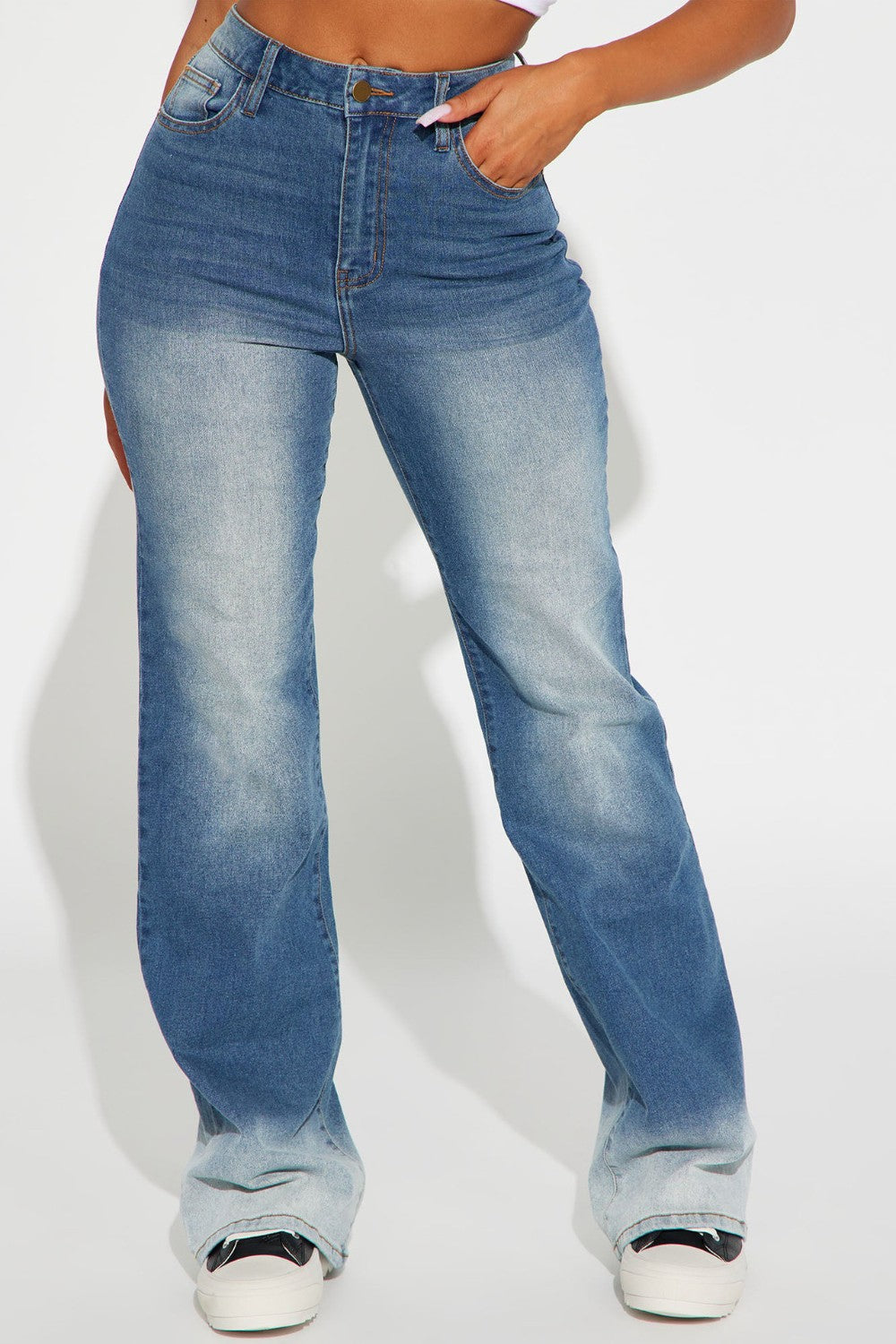 Pocketed Buttoned Straight Jeans