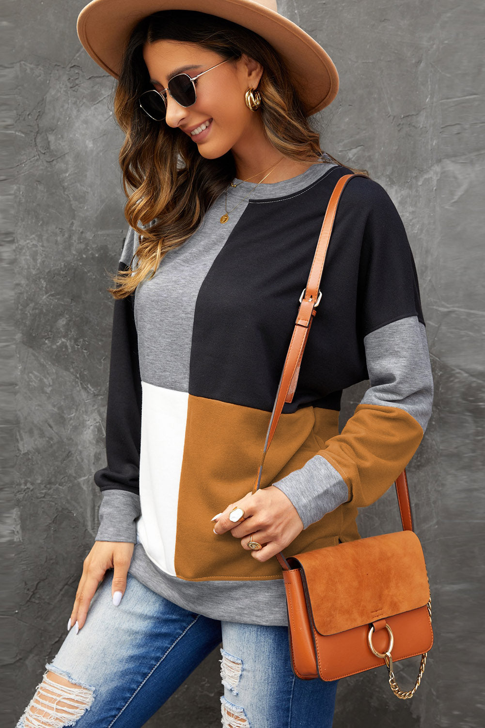 Color Block Round Neck Sweatshirt